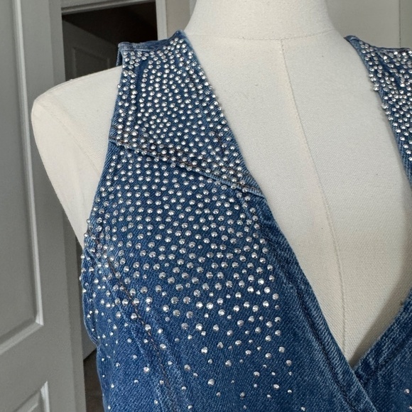 NWT Silver Springs Embellished Medium wash Denim Vest Size Medium - Picture 3 of 7